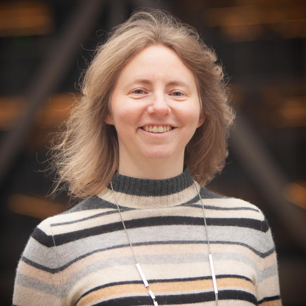 Ellen Juhlin headshot